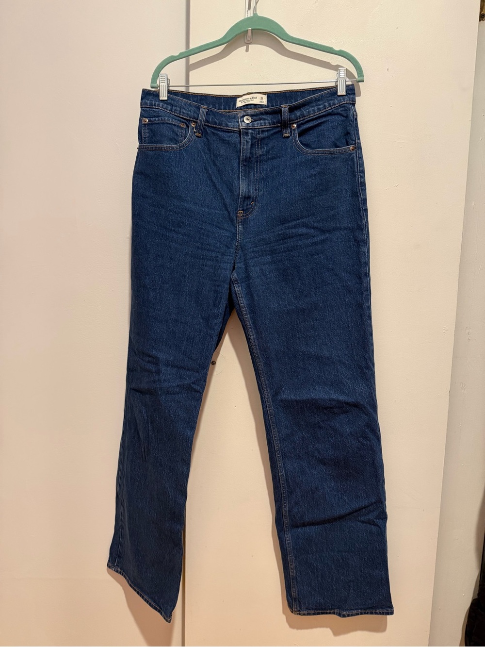 Abercrombie & Fitch High-Rise 90s Relaxed Dark Blue Jeans